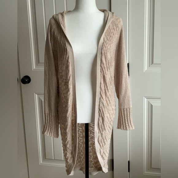 Cream hooded sweater - Picture 3 of 5